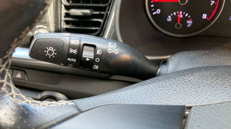 Kia Stonic 1.0T GDi 3 5dr Petrol Estate - Image 27