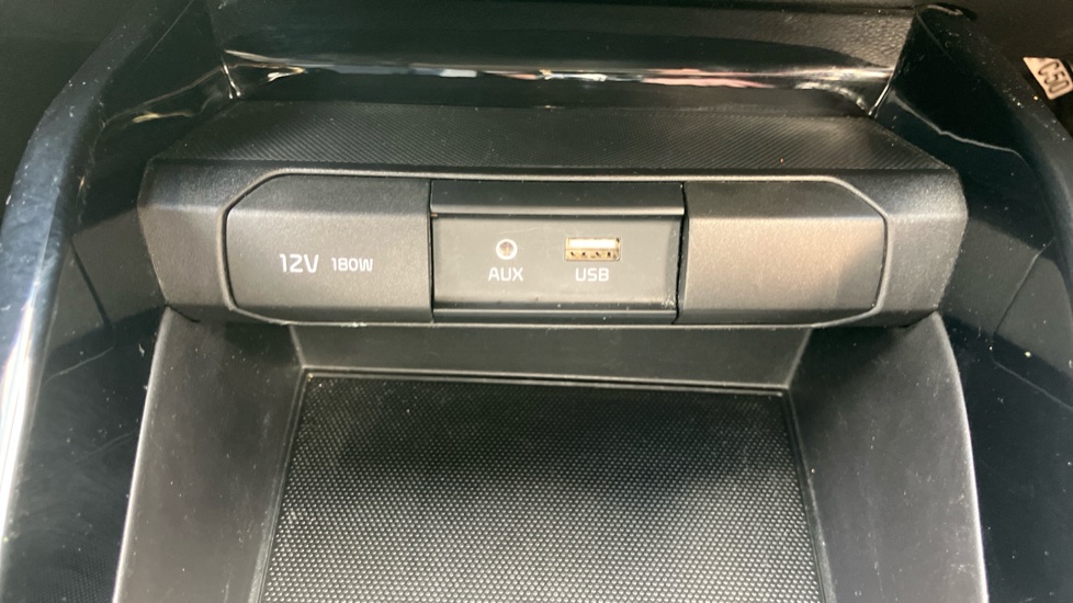 Kia Stonic 1.0T GDi 3 5dr Petrol Estate - Image 31