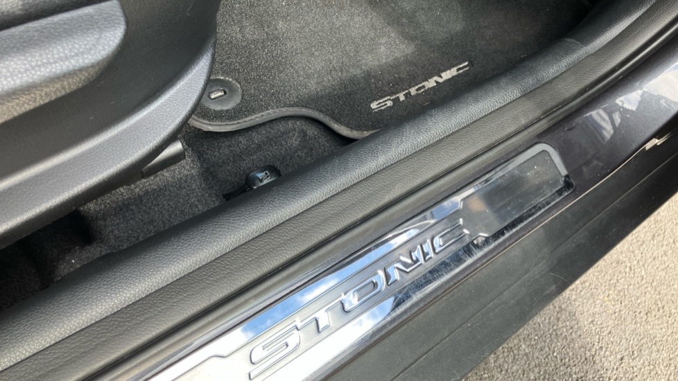 Kia Stonic 1.0T GDi 3 5dr Petrol Estate - Image 41
