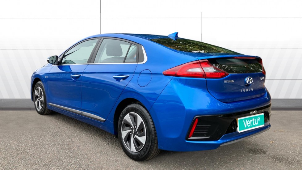 Hyundai IONIQ 1.6 GDi Hybrid Premium 5dr DCT Hybrid Hatchback - Image 2