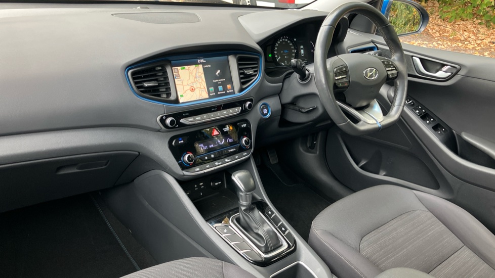 Hyundai IONIQ 1.6 GDi Hybrid Premium 5dr DCT Hybrid Hatchback - Image 9