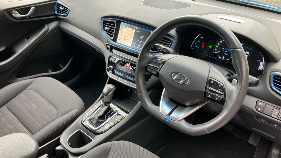 Hyundai IONIQ 1.6 GDi Hybrid Premium 5dr DCT Hybrid Hatchback - Image 11