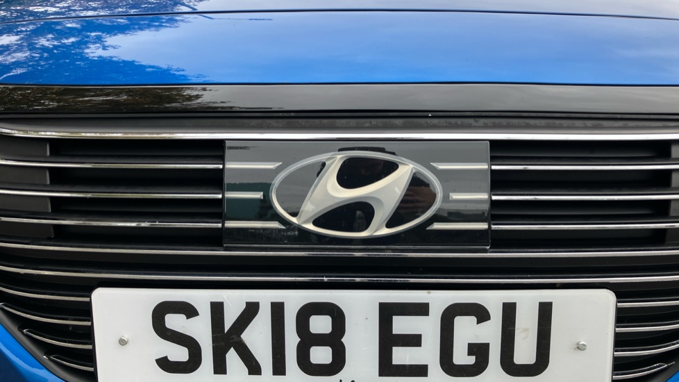 Hyundai IONIQ 1.6 GDi Hybrid Premium 5dr DCT Hybrid Hatchback - Image 21