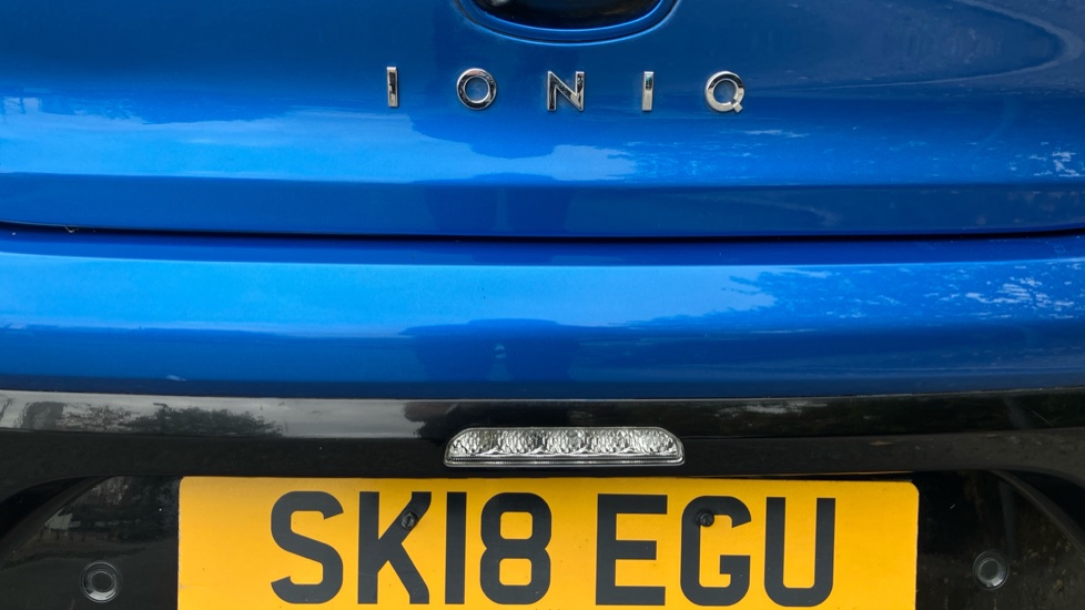 Hyundai IONIQ 1.6 GDi Hybrid Premium 5dr DCT Hybrid Hatchback - Image 22