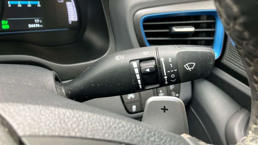 Hyundai IONIQ 1.6 GDi Hybrid Premium 5dr DCT Hybrid Hatchback - Image 24