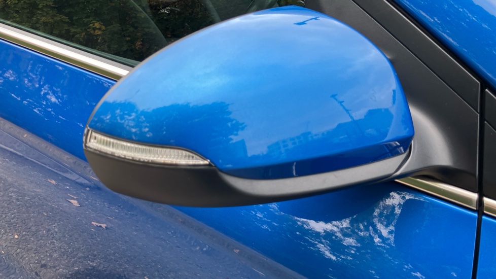 Hyundai IONIQ 1.6 GDi Hybrid Premium 5dr DCT Hybrid Hatchback - Image 53