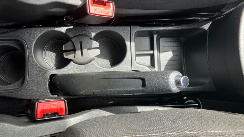 Ford KA+ 1.2 85 Zetec 5dr Petrol Hatchback - Image 30