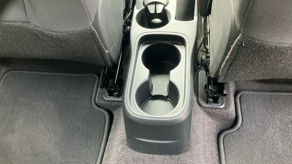 Ford KA+ 1.2 85 Zetec 5dr Petrol Hatchback - Image 38