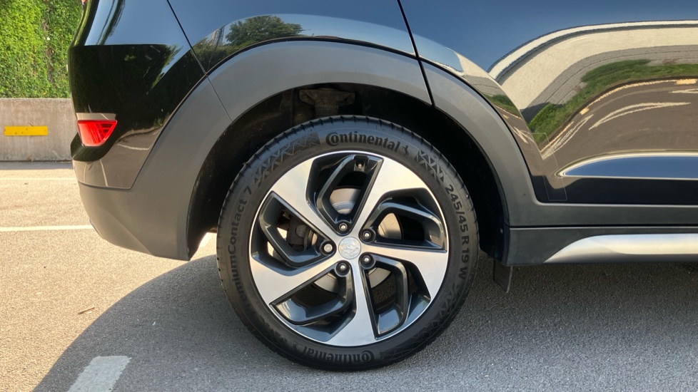 Hyundai TUCSON 2.0 CRDi Premium SE 5dr Diesel Estate - Image 7