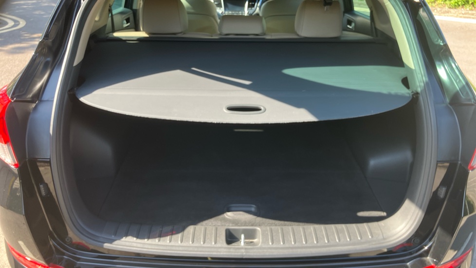 Hyundai TUCSON 2.0 CRDi Premium SE 5dr Diesel Estate - Image 46