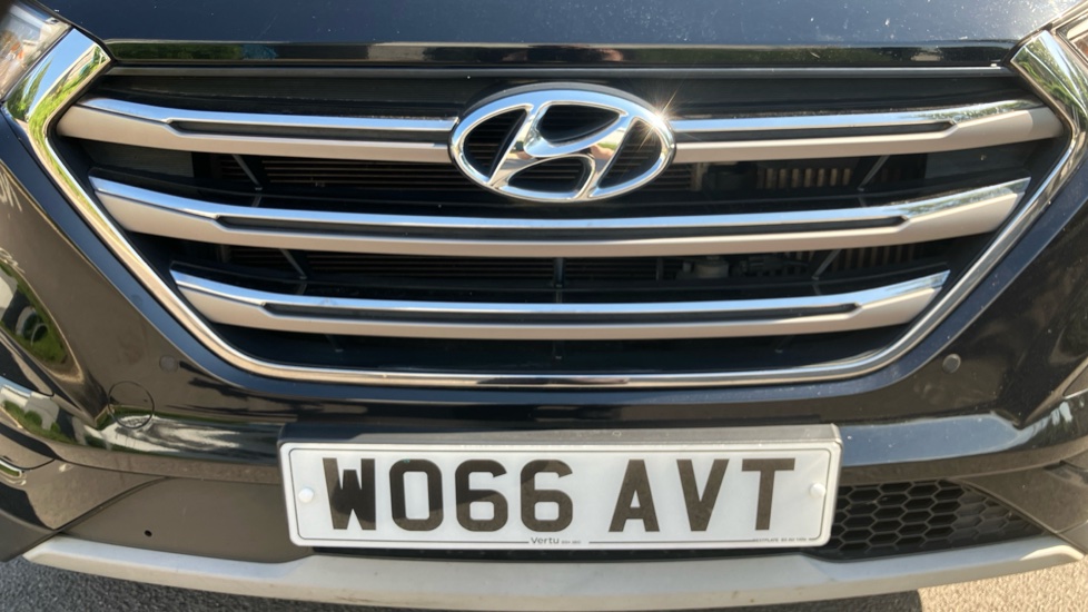 Hyundai TUCSON 2.0 CRDi Premium SE 5dr Diesel Estate - Image 49