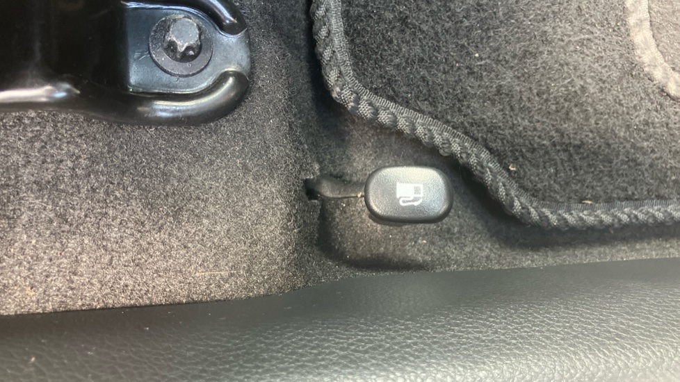 Kia Picanto 1.25 3 5dr Auto Petrol Hatchback - Image 32
