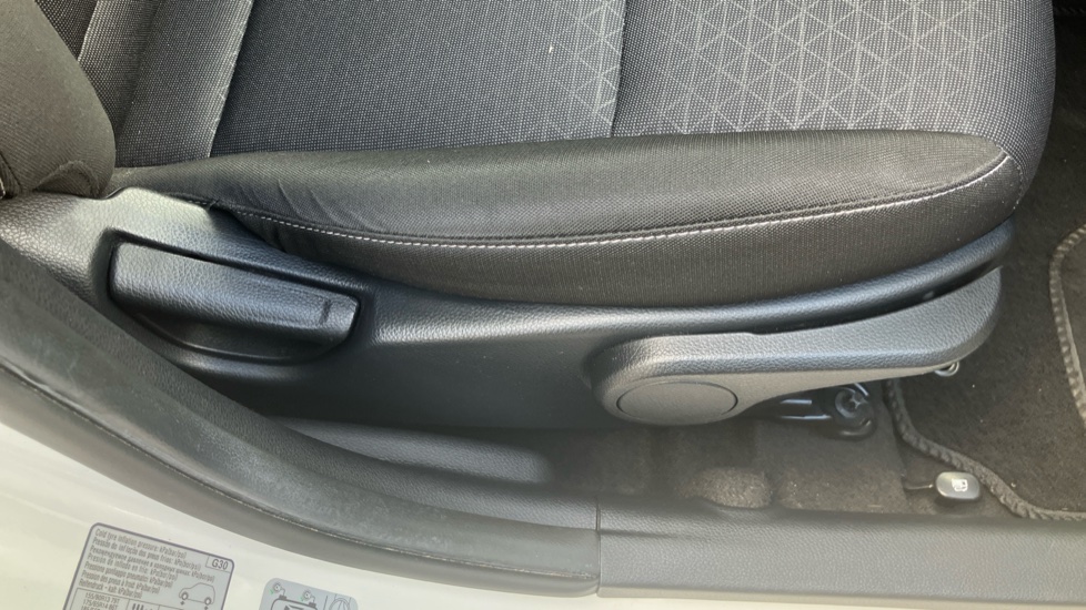 Kia Picanto 1.25 3 5dr Auto Petrol Hatchback - Image 33