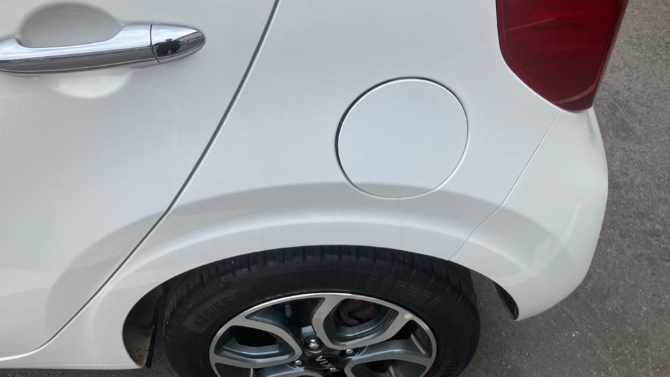Kia Picanto 1.25 3 5dr Auto Petrol Hatchback - Image 41