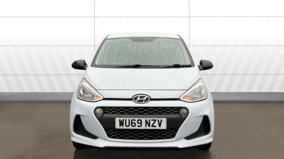 Hyundai i10 1.0 Play 5dr Petrol Hatchback - Image 3