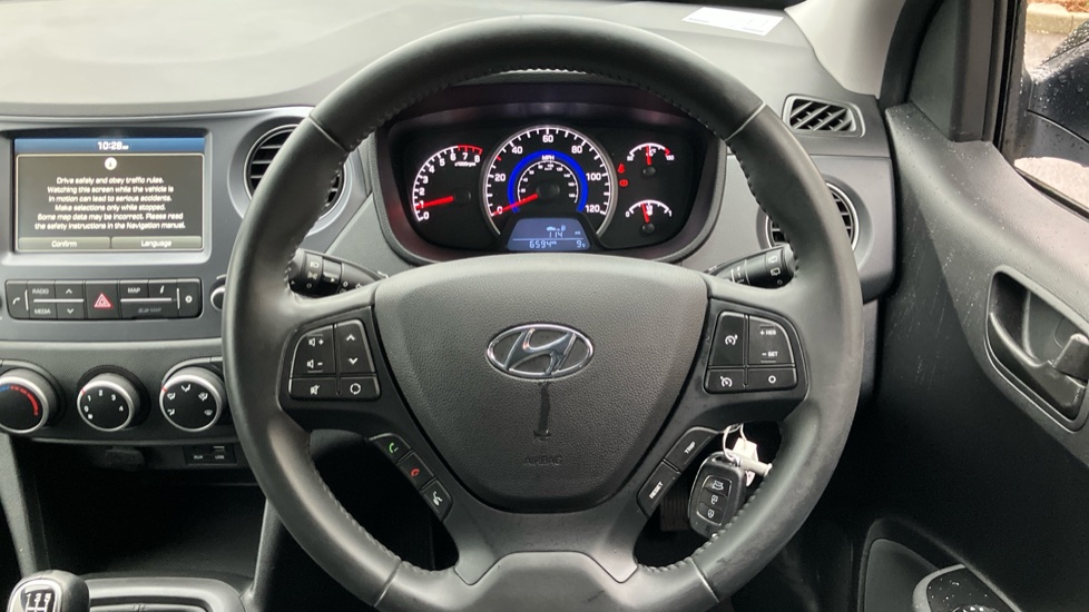 Hyundai i10 1.0 Play 5dr Petrol Hatchback - Image 22