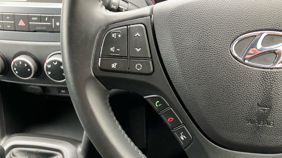Hyundai i10 1.0 Play 5dr Petrol Hatchback - Image 25