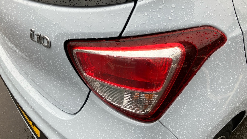 Hyundai i10 1.0 Play 5dr Petrol Hatchback - Image 47