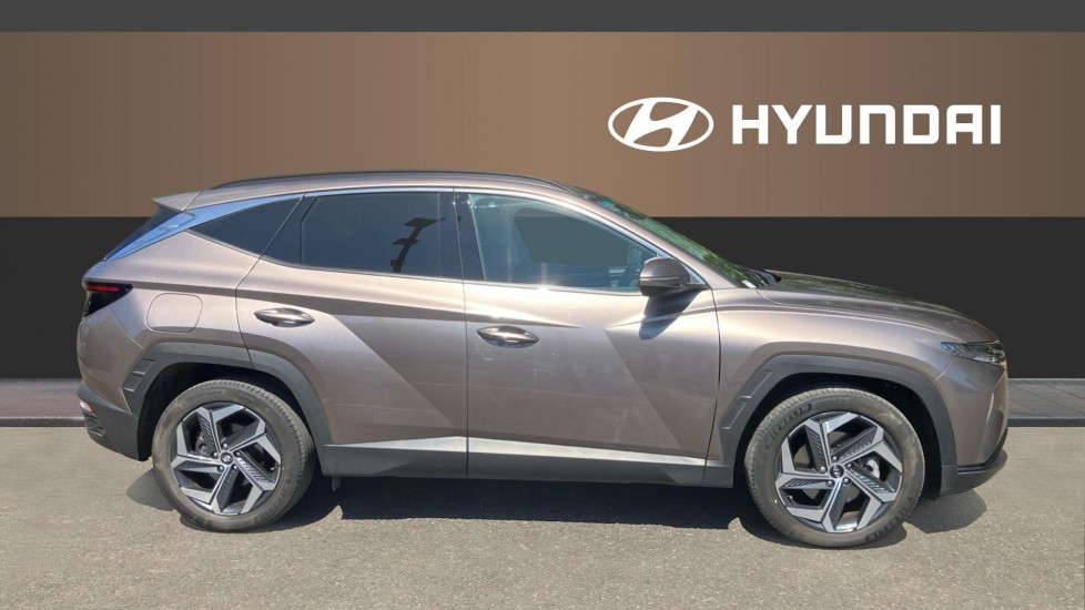 Hyundai TUCSON 1.6 TGDi Plug-in Hybrid Premium 5dr 4WD Auto Estate - Image 5