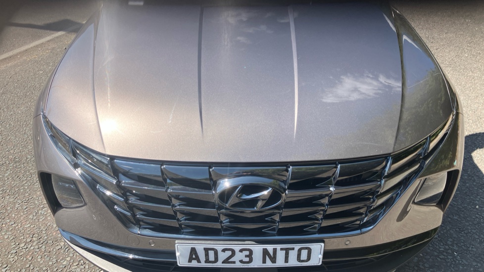 Hyundai TUCSON 1.6 TGDi Plug-in Hybrid Premium 5dr 4WD Auto Estate - Image 8