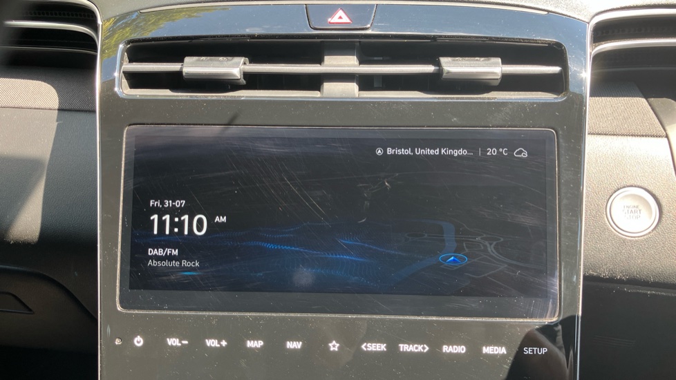 Hyundai TUCSON 1.6 TGDi Plug-in Hybrid Premium 5dr 4WD Auto Estate - Image 12