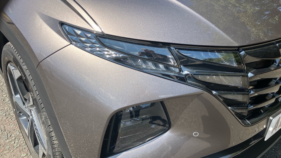 Hyundai TUCSON 1.6 TGDi Plug-in Hybrid Premium 5dr 4WD Auto Estate - Image 51