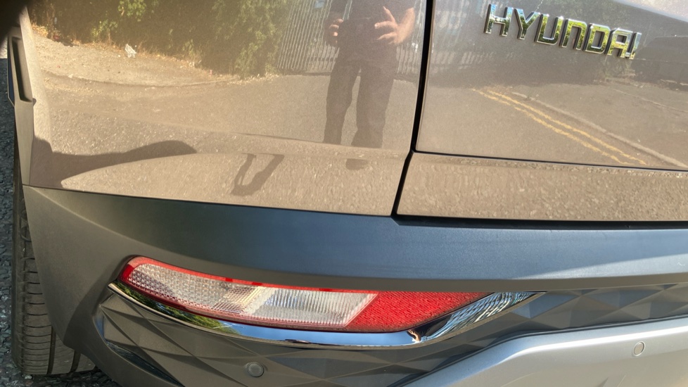 Hyundai TUCSON 1.6 TGDi Plug-in Hybrid Premium 5dr 4WD Auto Estate - Image 56