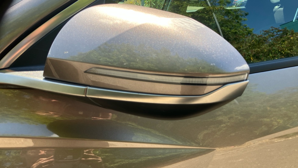 Hyundai TUCSON 1.6 TGDi Plug-in Hybrid Premium 5dr 4WD Auto Estate - Image 58