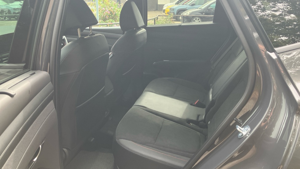 Hyundai TUCSON 1.6T 239 Hybrid N Line 5dr Auto Hybrid Estate - Image 16