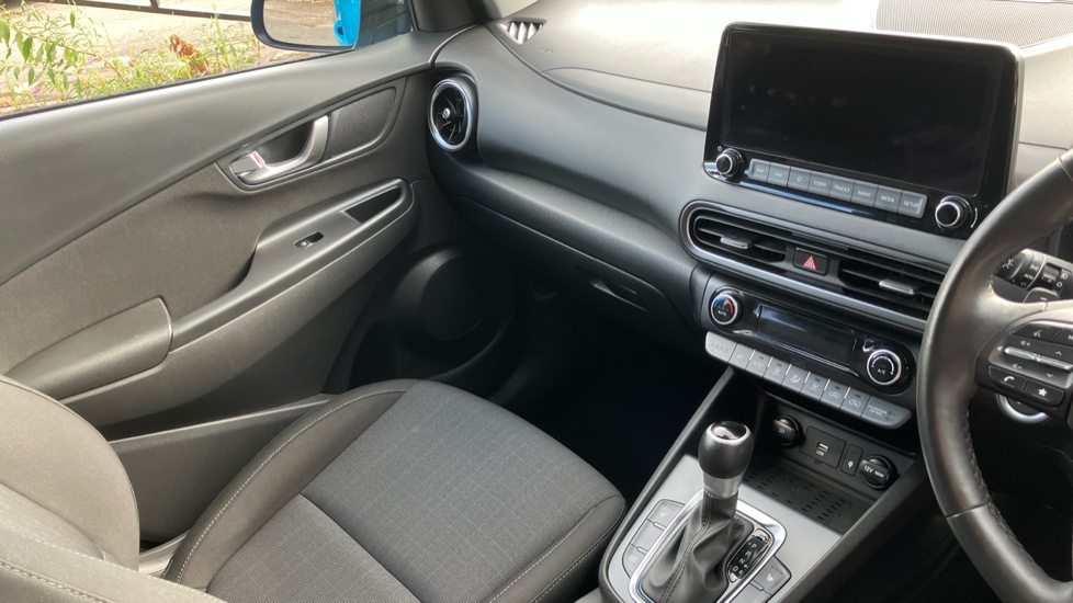 Hyundai KONA 1.6 GDi Hybrid Premium 5dr DCT Hybrid Hatchback - Image 14