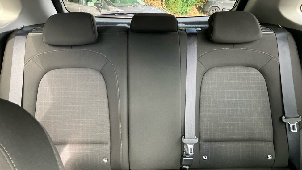 Hyundai KONA 1.6 GDi Hybrid Premium 5dr DCT Hybrid Hatchback - Image 15
