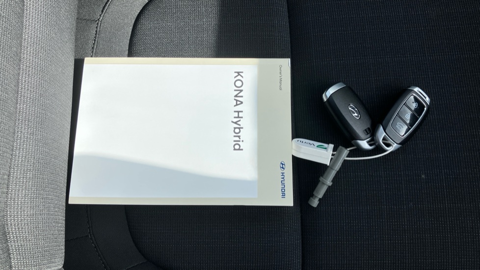 Hyundai KONA 1.6 GDi Hybrid Premium 5dr DCT Hybrid Hatchback - Image 19