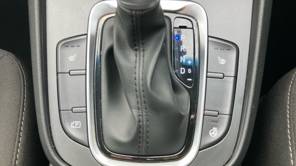 Hyundai KONA 1.6 GDi Hybrid Premium 5dr DCT Hybrid Hatchback - Image 30
