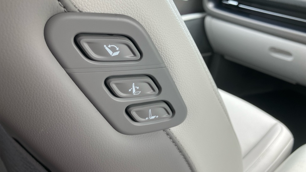 Hyundai IONIQ 6 239kW Ultimate 77kWh 4dr AWD Auto Electric Saloon - Image 51