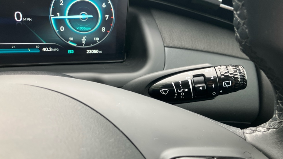 Hyundai TUCSON 1.6 TGDi 48V MHD Premium 5dr 2WD DCT Petrol Estate - Image 24