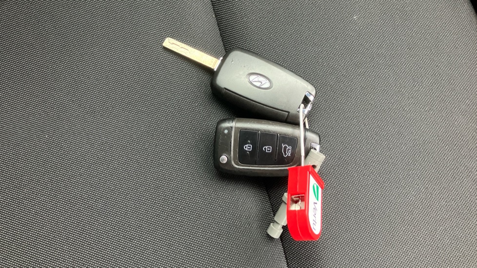 Hyundai TUCSON 1.6 TGDi SE Connect 5dr 2WD Petrol Estate - Image 20
