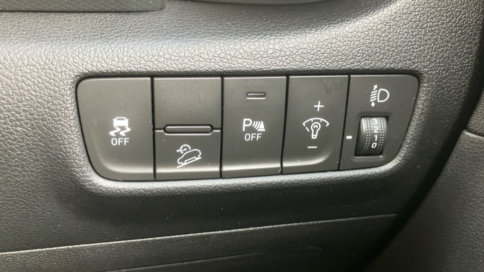 Hyundai KONA 1.0 TGDi 48V MHEV SE Connect 5dr Petrol Hatchback - Image 25