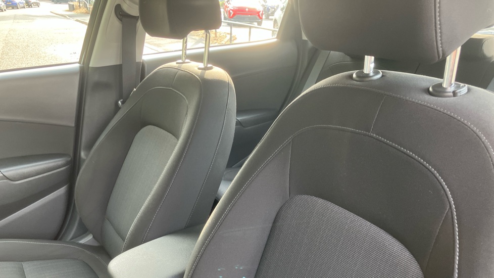 Hyundai KONA 1.0 TGDi 48V MHEV SE Connect 5dr Petrol Hatchback - Image 40
