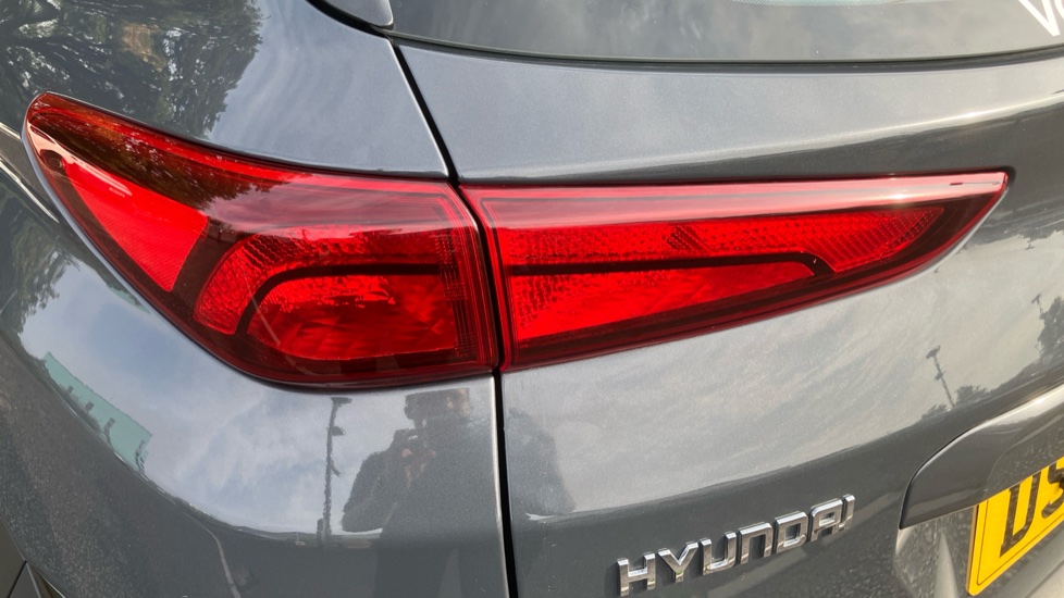 Hyundai KONA 1.0 TGDi 48V MHEV SE Connect 5dr Petrol Hatchback - Image 48