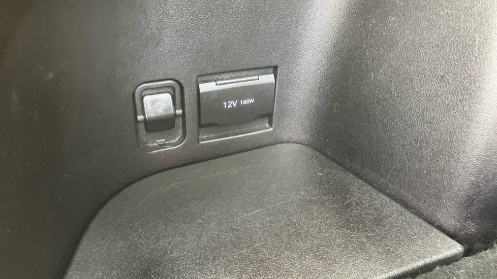 Hyundai TUCSON 1.6 TGDi N Line 5dr 2WD Petrol Estate - Image 42