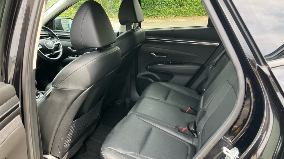 Hyundai TUCSON 1.6 TGDi Ultimate 5dr 2WD Petrol Estate - Image 16