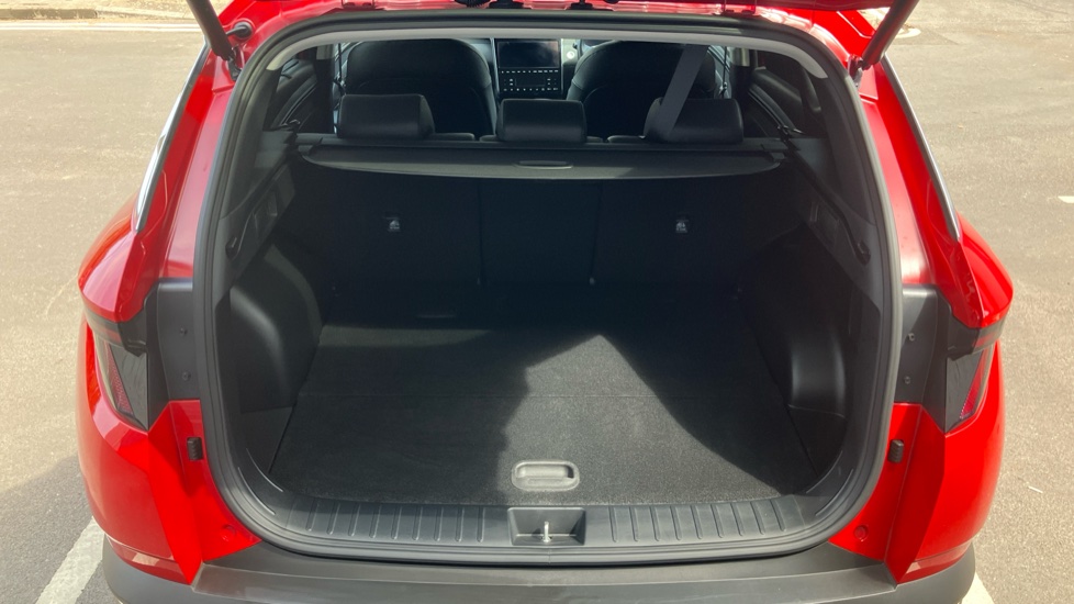 Hyundai TUCSON 1.6 TGDi 48V MHD Ultimate 5dr 2WD DCT Petrol Estate - Image 4