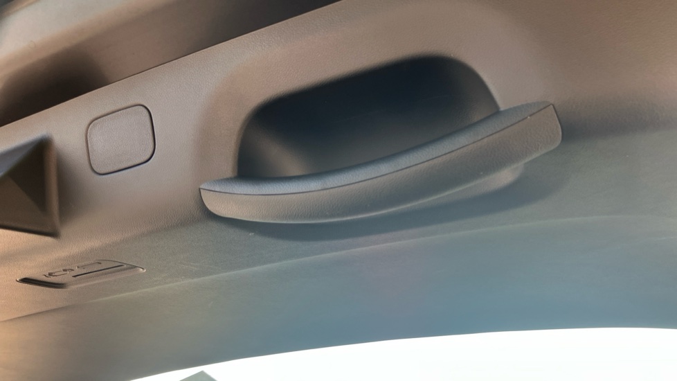 Hyundai KONA 1.6 GDi Hybrid Advance 5dr DCT Hybrid Hatchback - Image 50