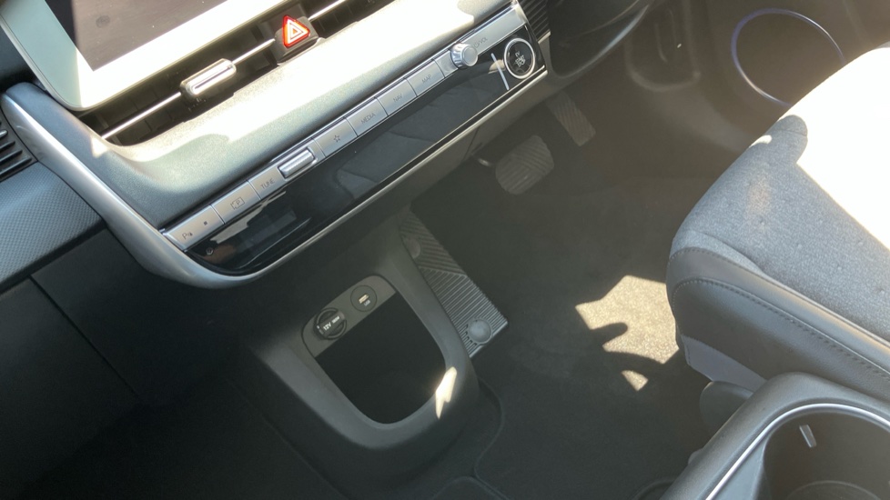Hyundai IONIQ 5 168kW Premium 77 kWh 5dr Auto [Part Leather] Electric Hatchback - Image 13