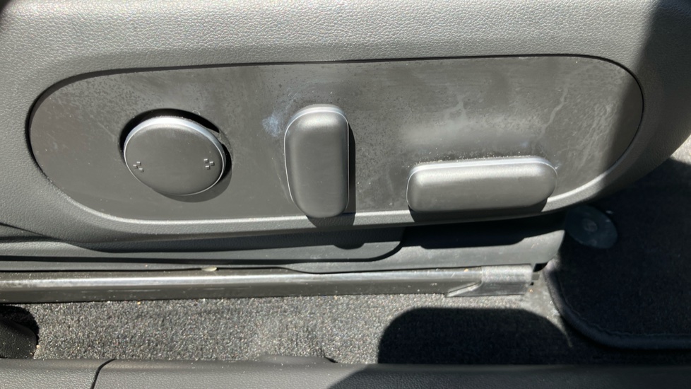 Hyundai IONIQ 5 168kW Premium 77 kWh 5dr Auto [Part Leather] Electric Hatchback - Image 42