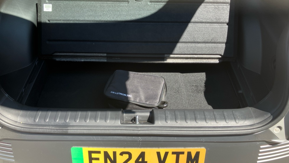 Hyundai IONIQ 5 168kW Premium 77 kWh 5dr Auto [Part Leather] Electric Hatchback - Image 51