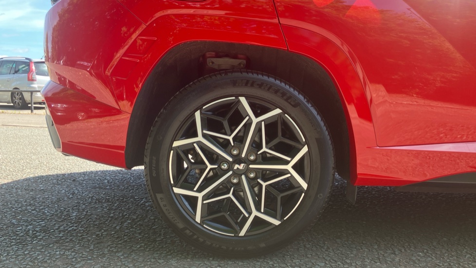 Hyundai TUCSON 1.6 TGDi Plug-in Hybrid N Line 5dr 4WD Auto Estate - Image 7