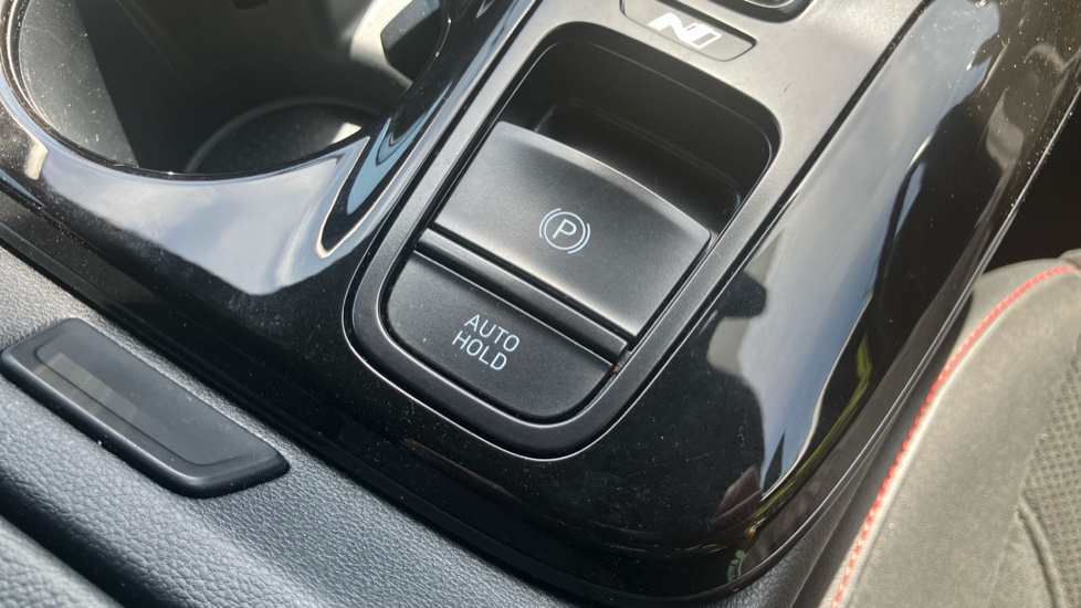 Hyundai TUCSON 1.6 TGDi Plug-in Hybrid N Line 5dr 4WD Auto Estate - Image 25