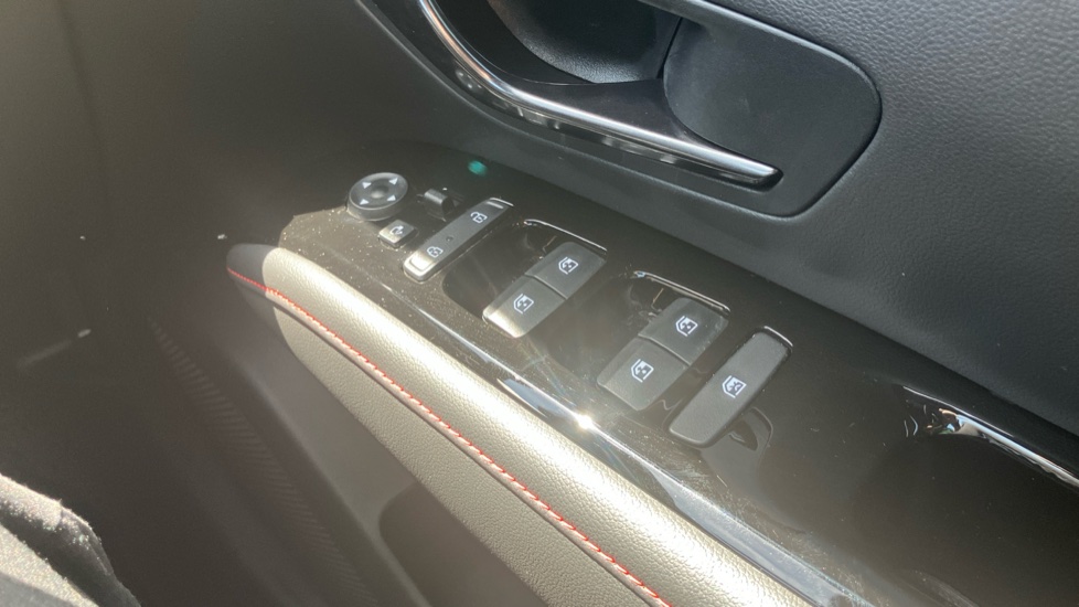 Hyundai TUCSON 1.6 TGDi Plug-in Hybrid N Line 5dr 4WD Auto Estate - Image 29
