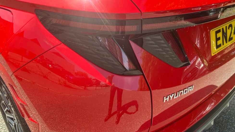 Hyundai TUCSON 1.6 TGDi Plug-in Hybrid N Line 5dr 4WD Auto Estate - Image 40